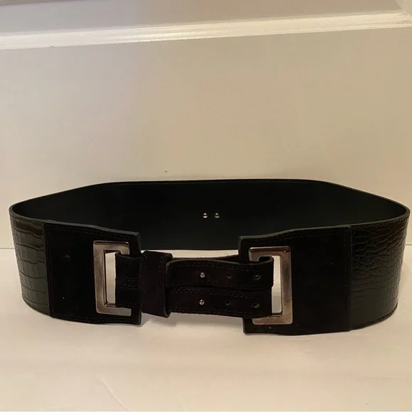 MAX MARA BELT WIDE BLACK LEATHER CROC LOOK SUEDE TAB BUCKLE  display picture 3